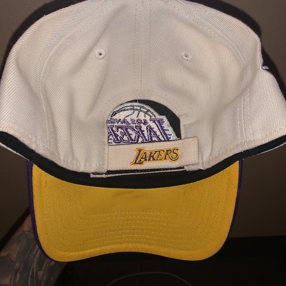 Los Angeles Lakers SnapBack - Picture 4 of 4